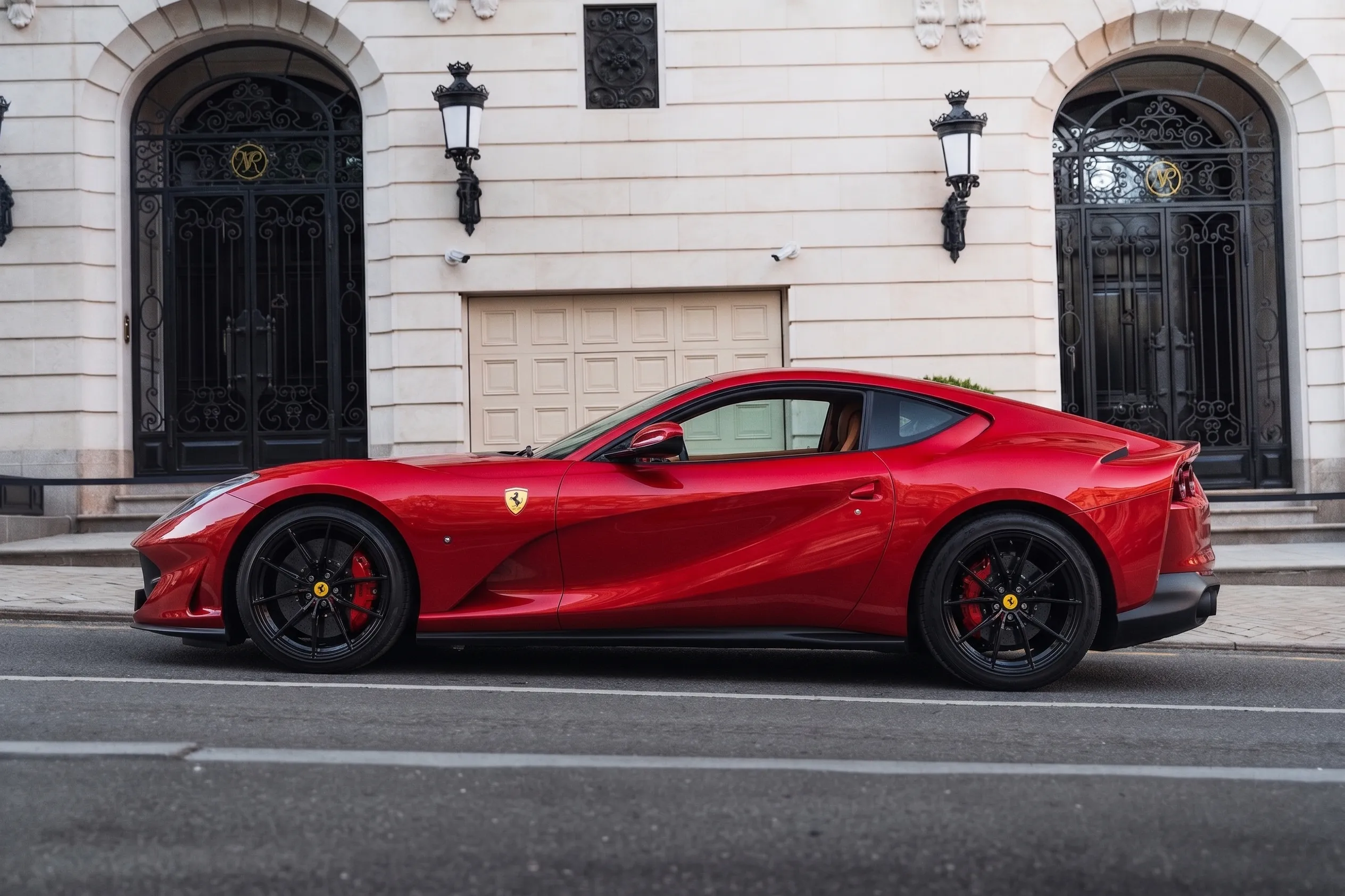 Ferrari 812 Superfast фото 3