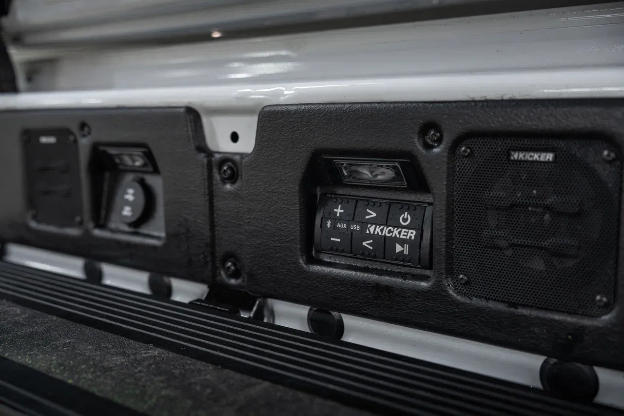 GMC Hummer EV фото 8