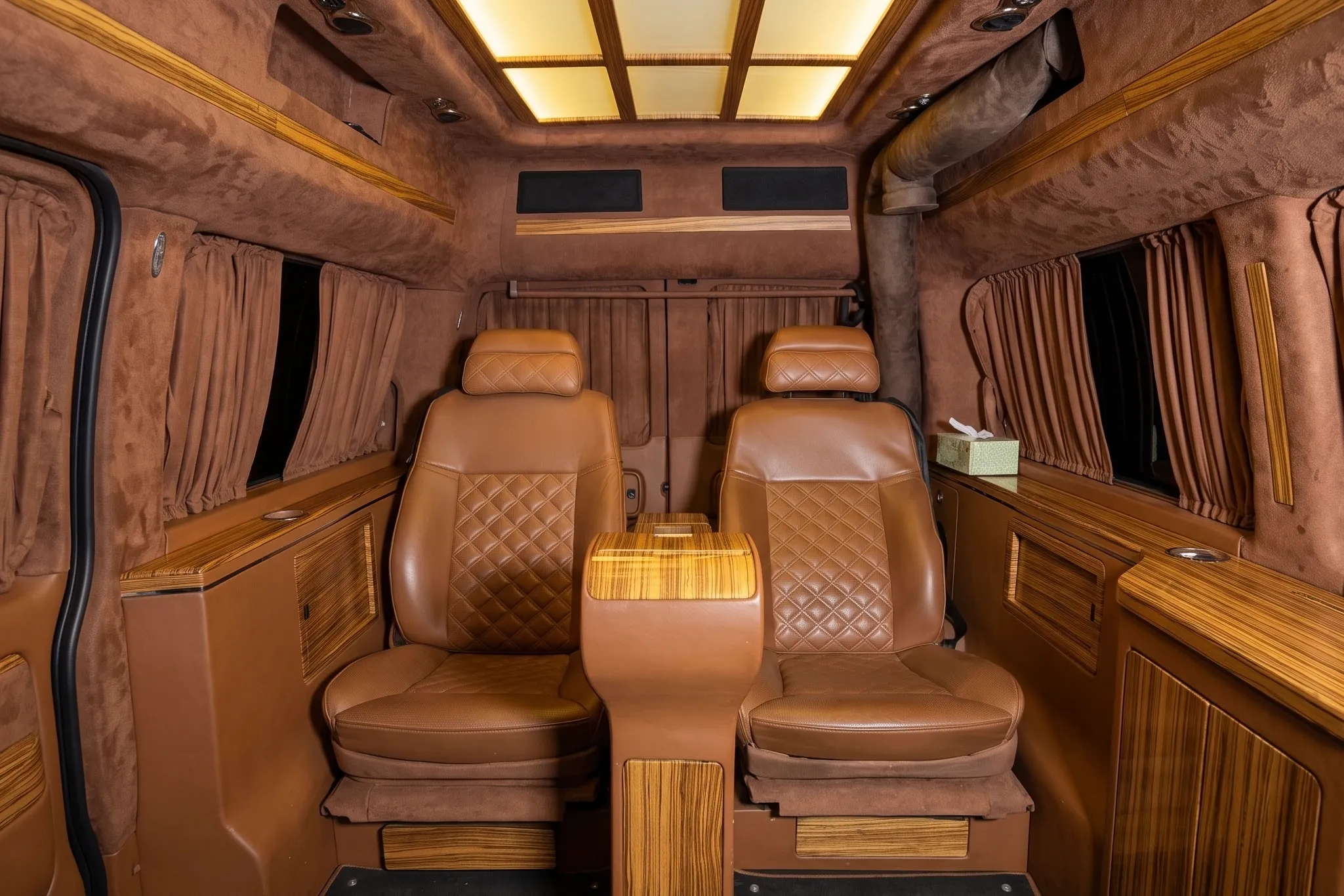 Chevrolet Express фото 4