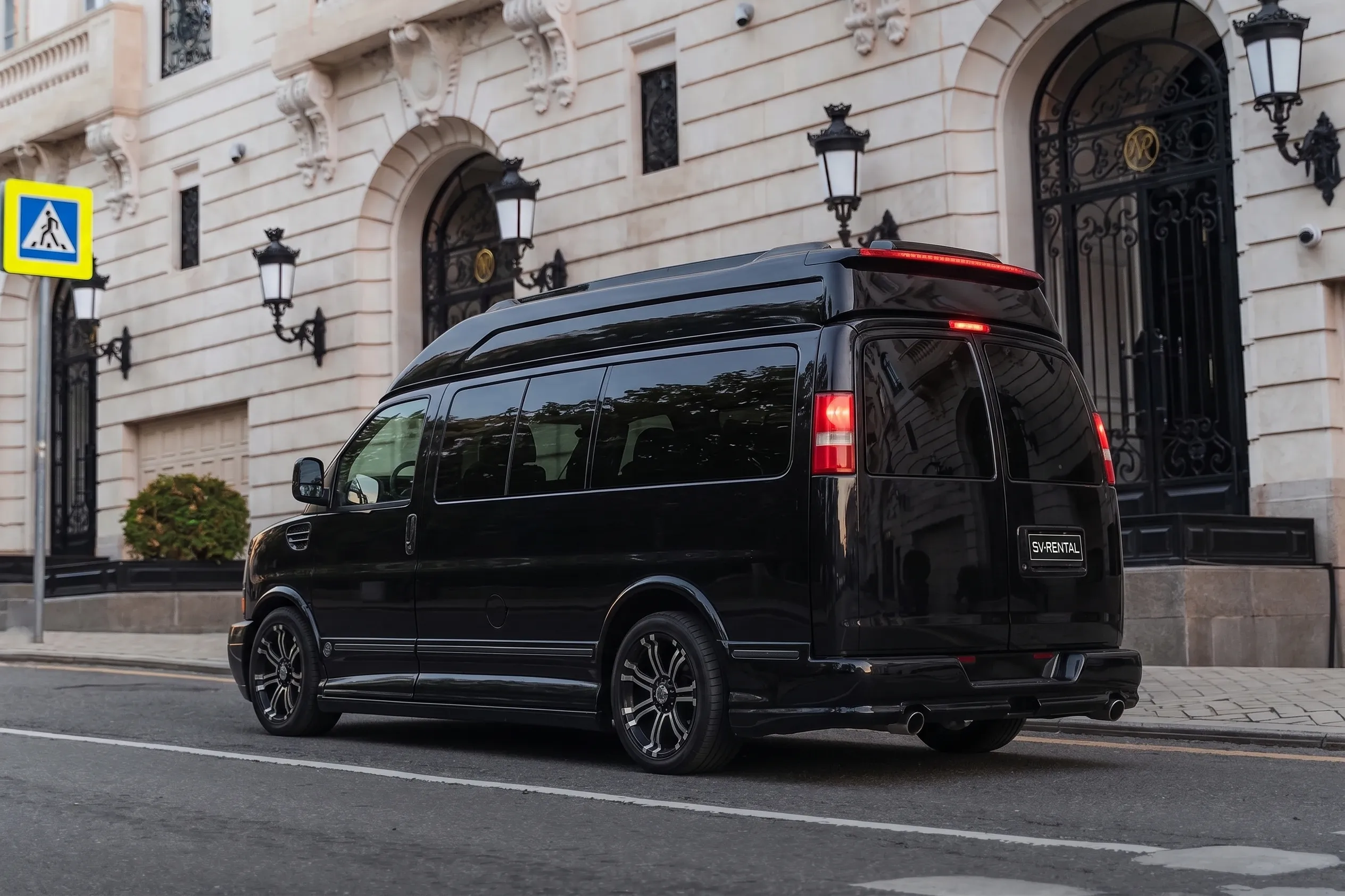 Chevrolet Express фото 2