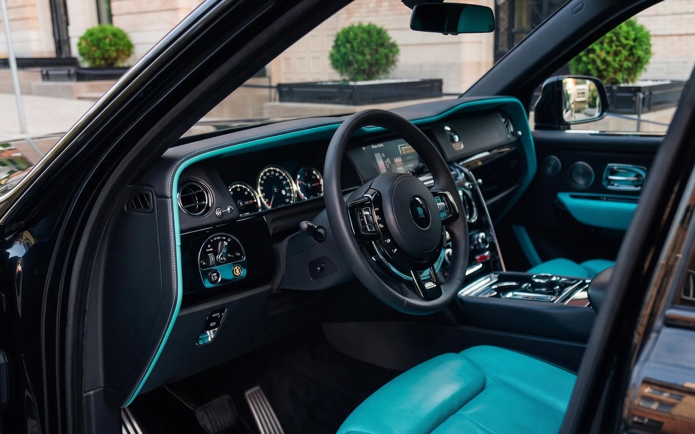 Rolls-Royce Cullinan фото 5