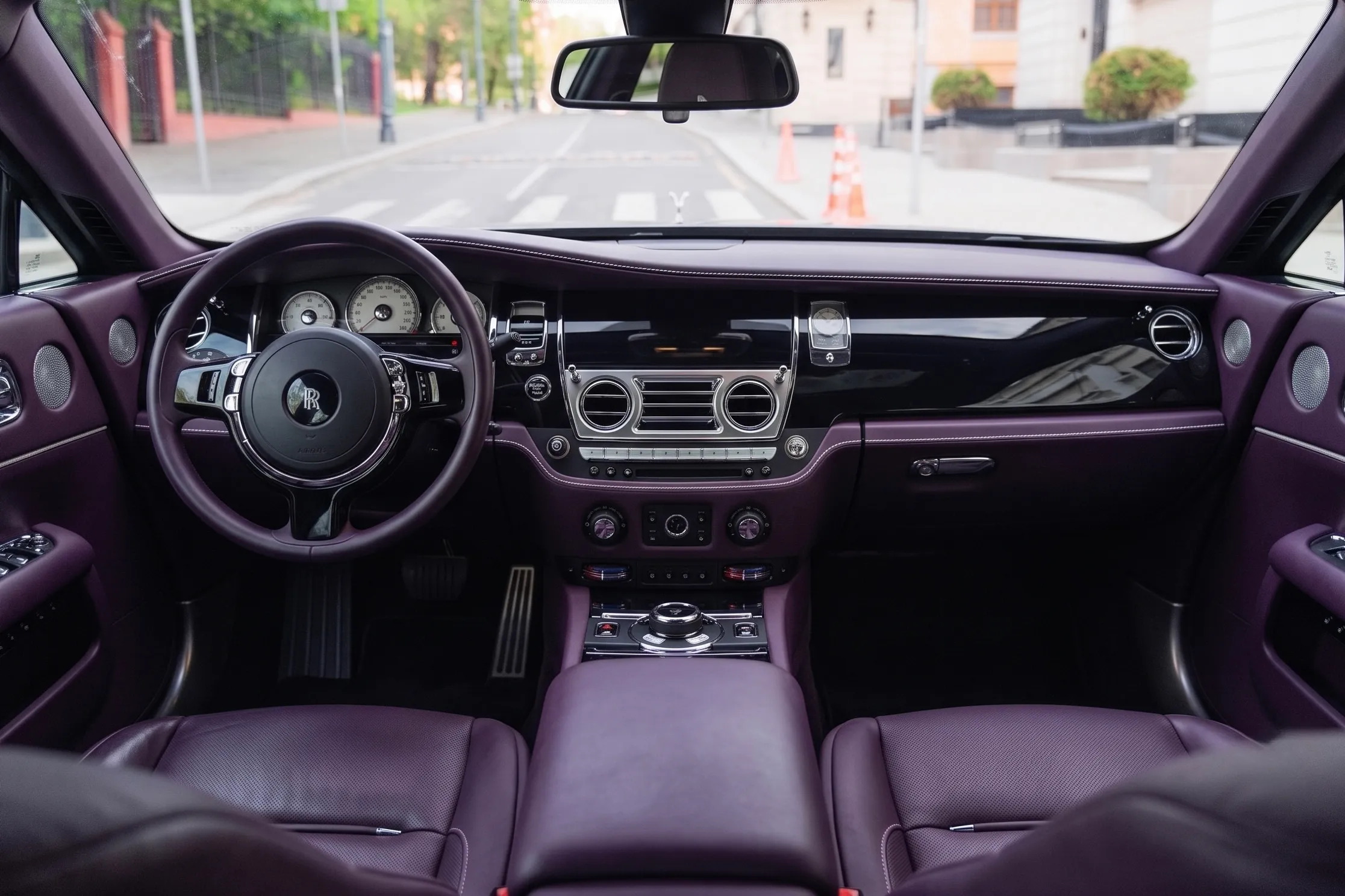 Rolls-Royce Wraith фото 6