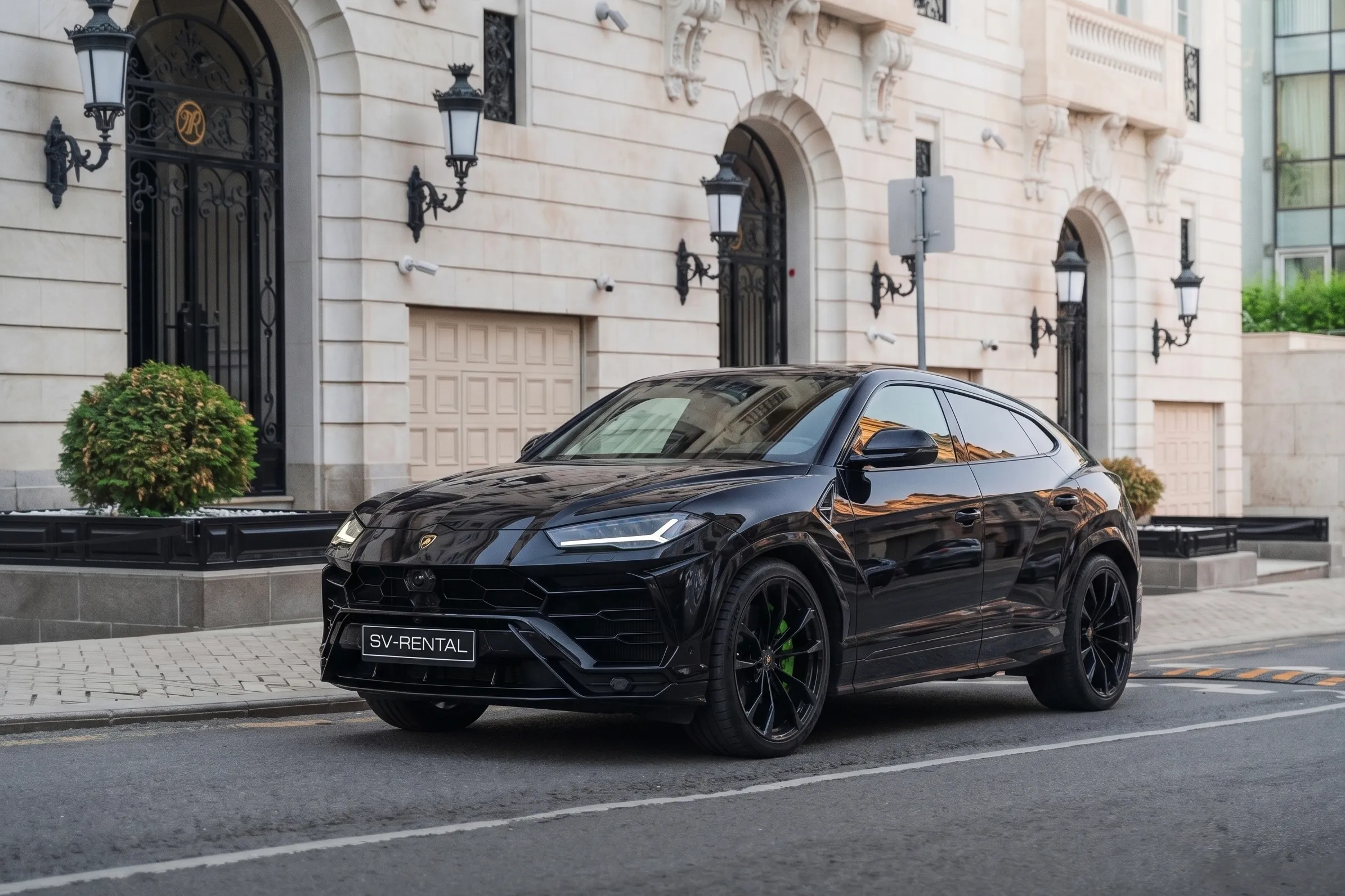 Lamborghini Urus фото 1