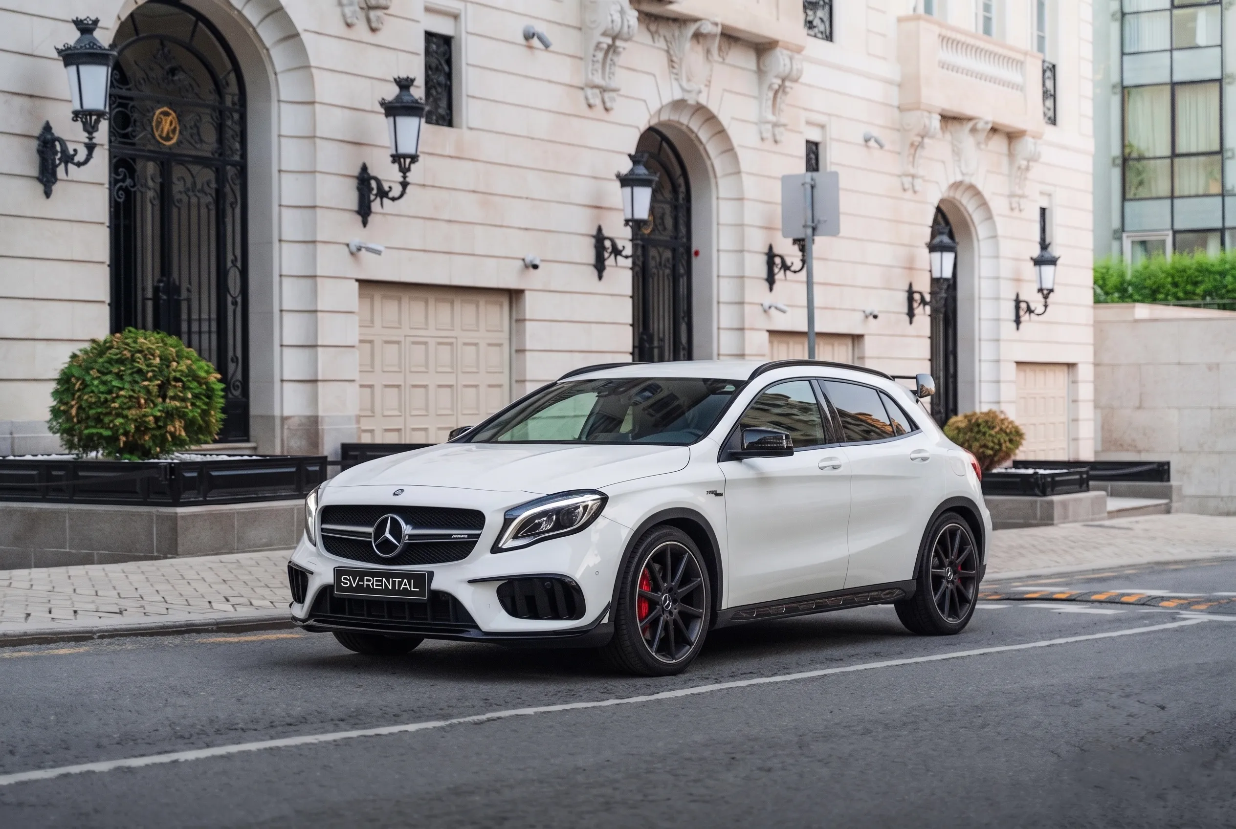Mercedes GLA45 AMG фото 1