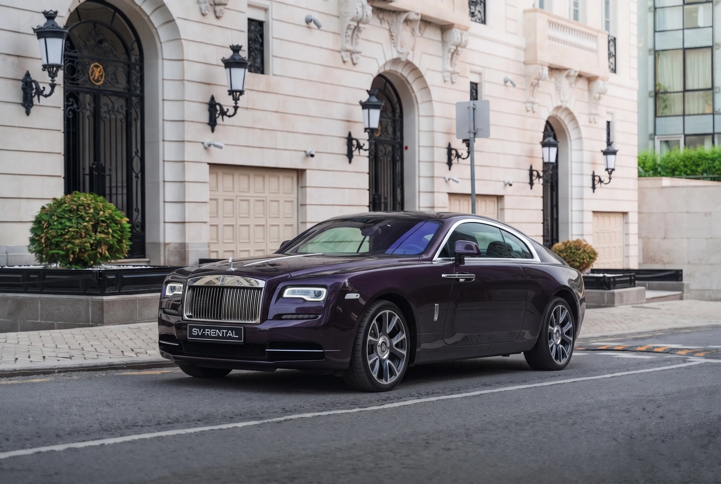 Rolls-Royce Wraith фото 1