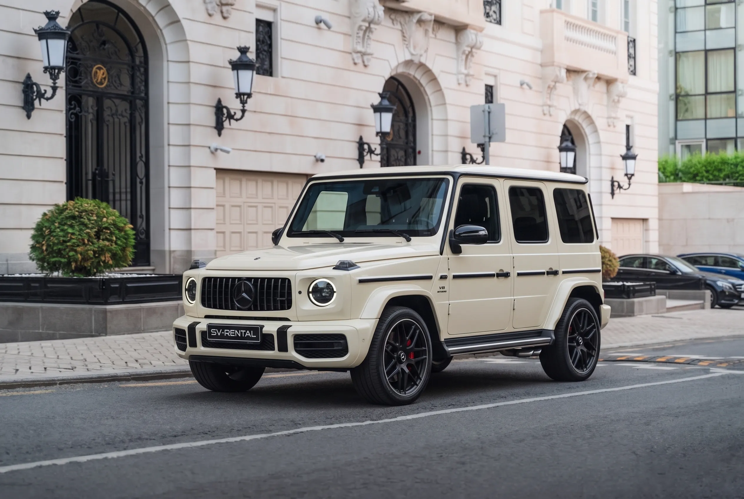 Mercedes-AMG G63 White