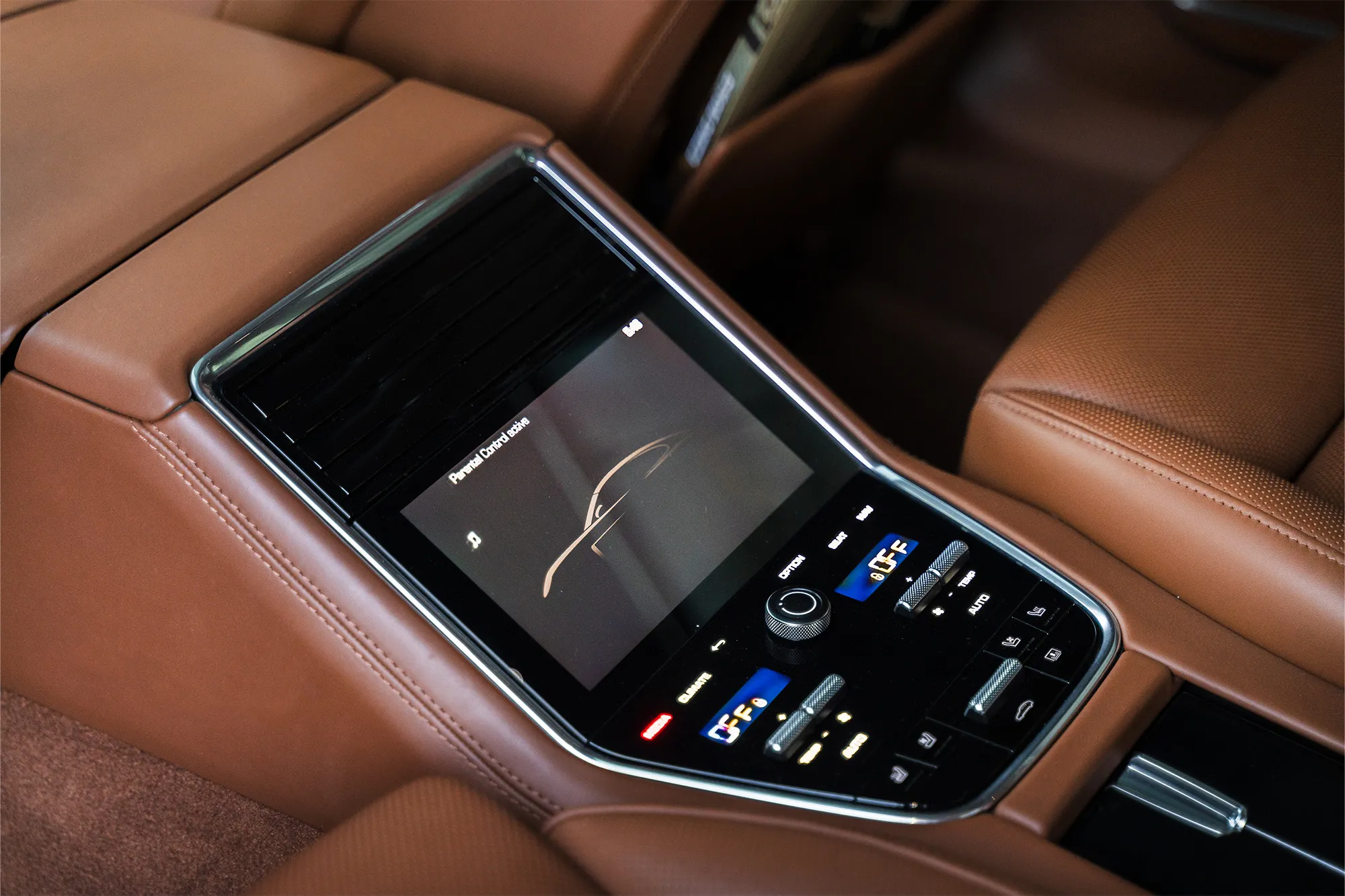 Porsche Panamera 4 фото 10