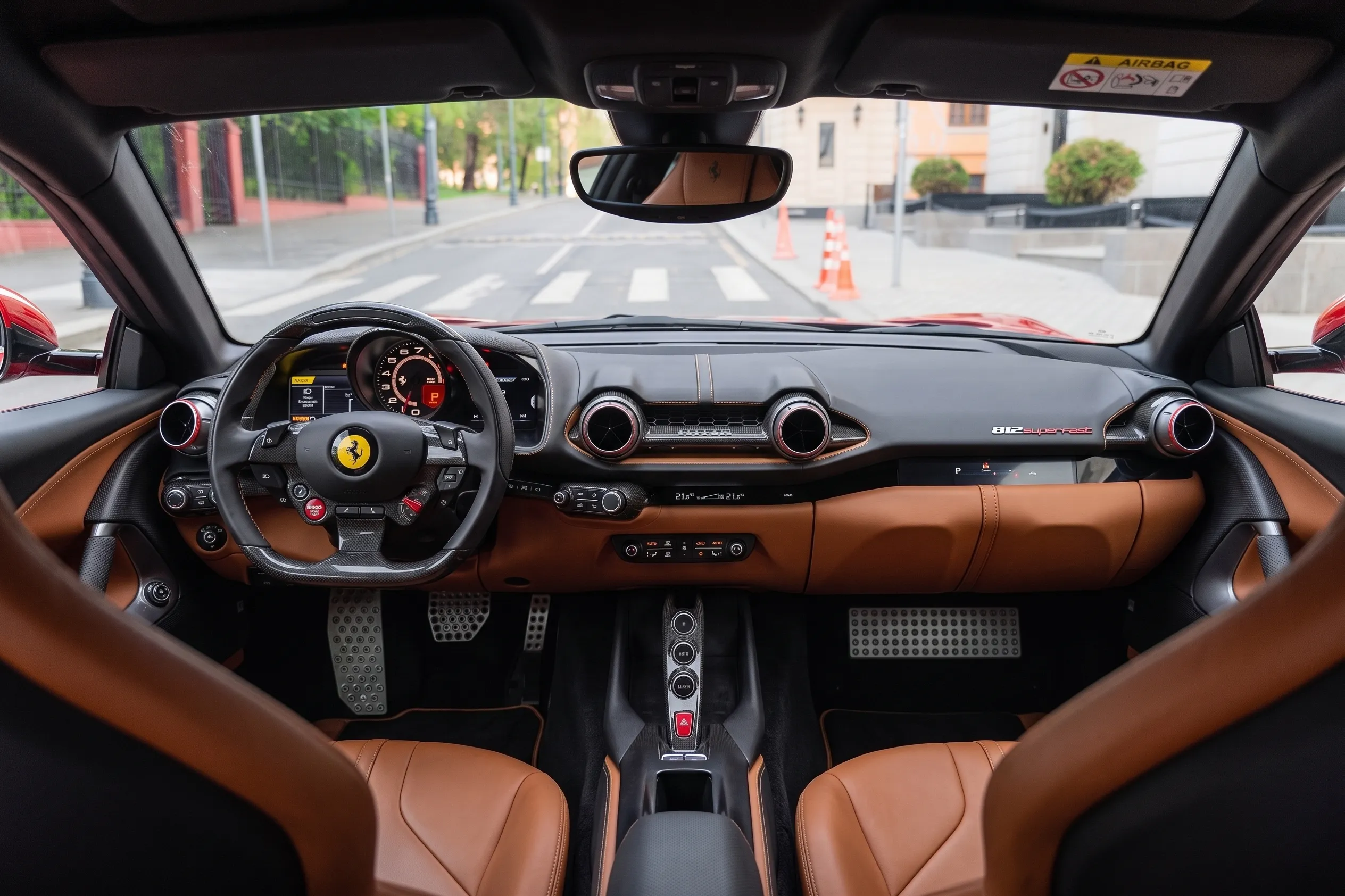 Ferrari 812 Superfast фото 6