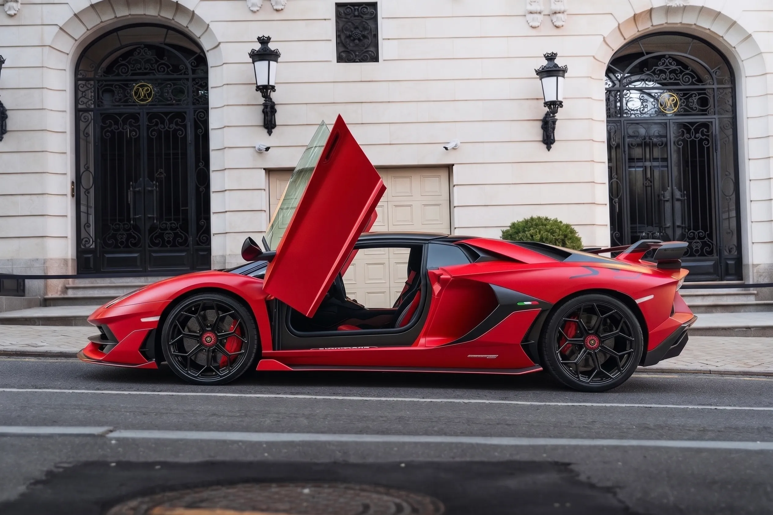 Lamborghini Aventador SVJ Roadster фото 3