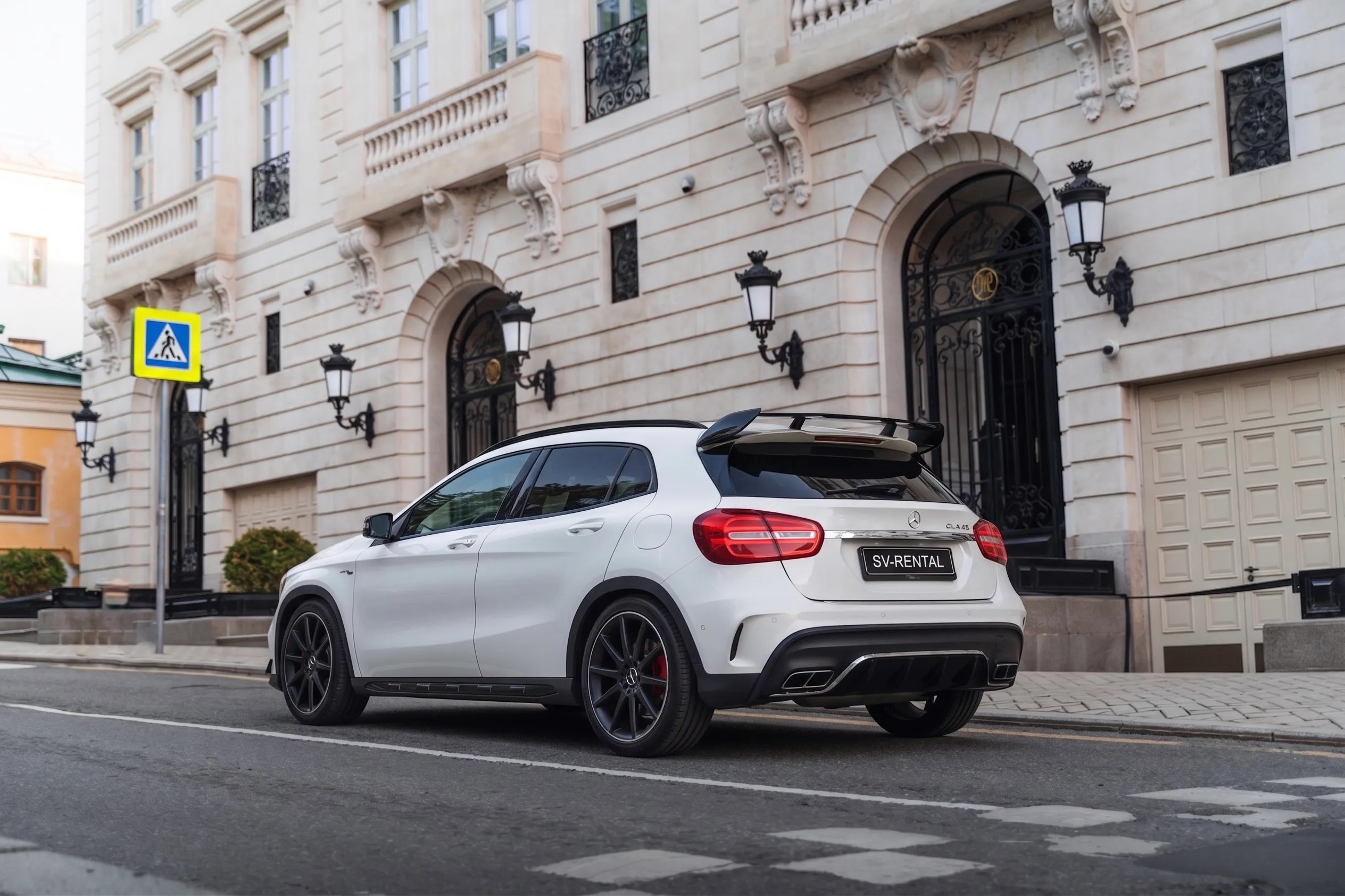 Mercedes GLA45 AMG фото 2