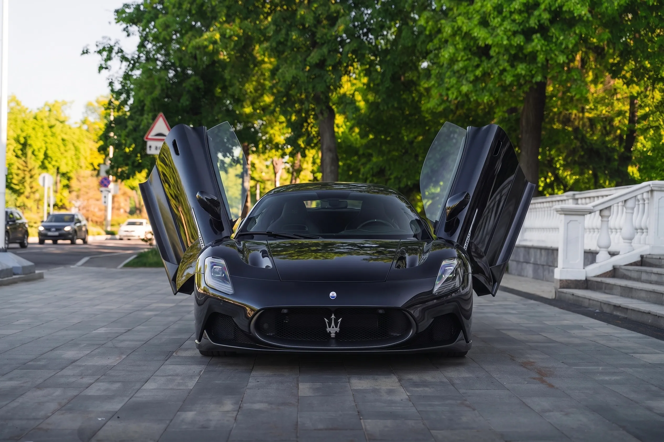 Maserati MC20 фото 6