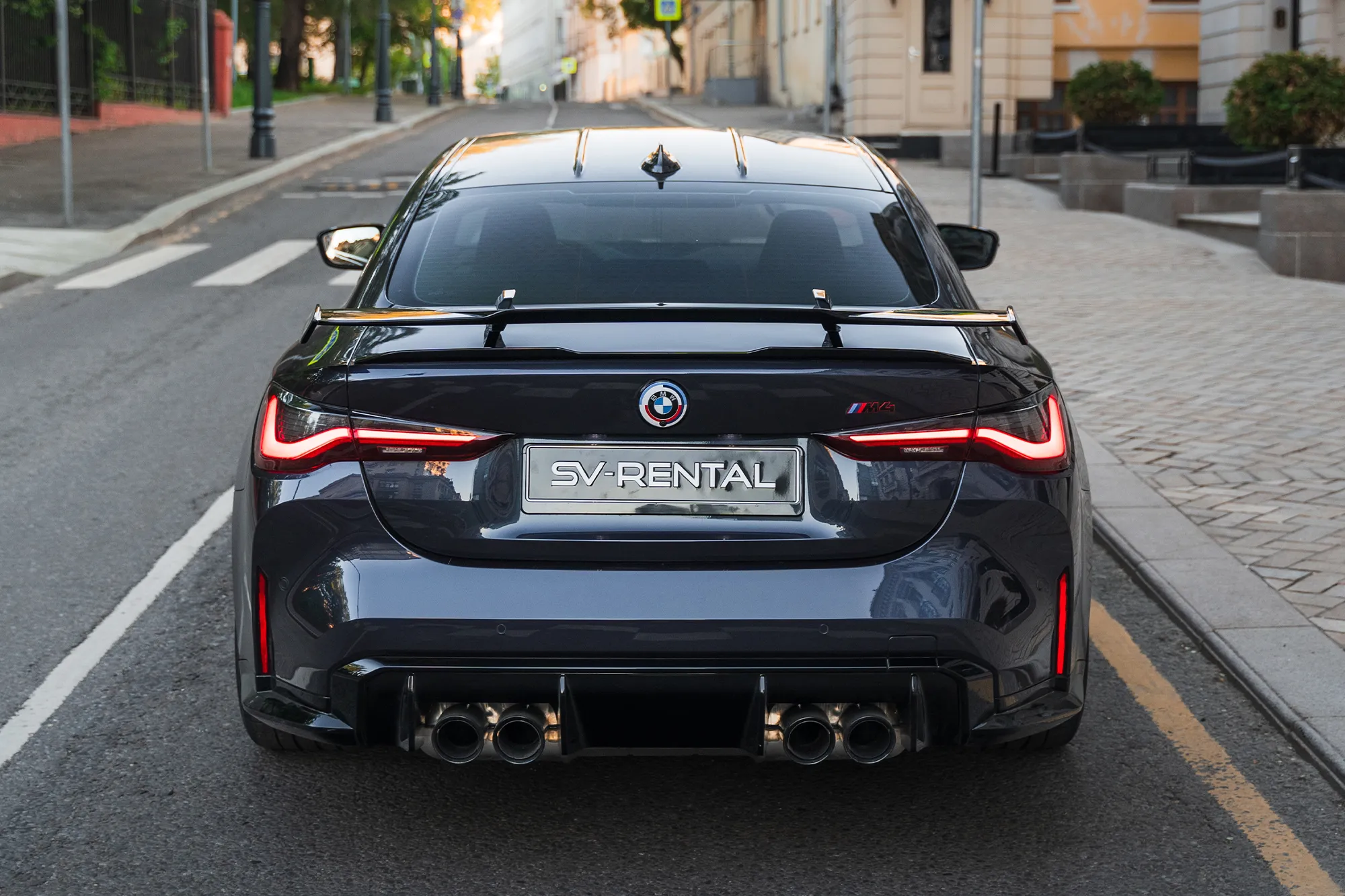 BMW M4 Jahre Edition фото 5
