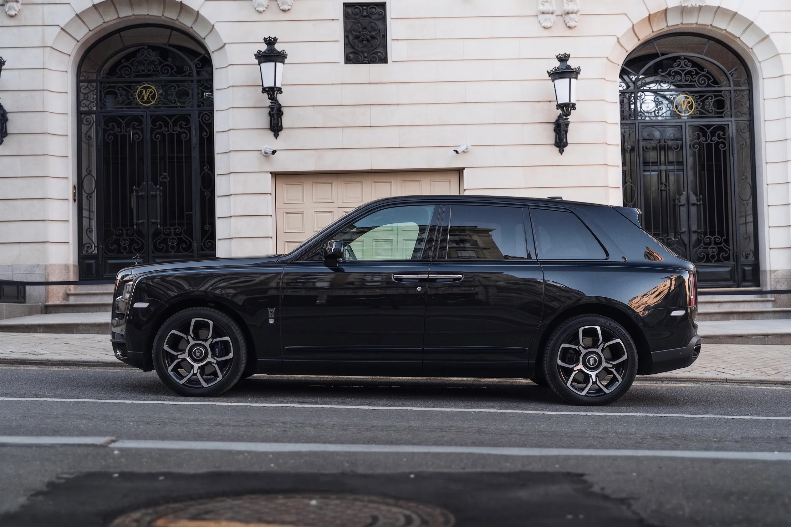 Rolls-Royce Cullinan фото 3