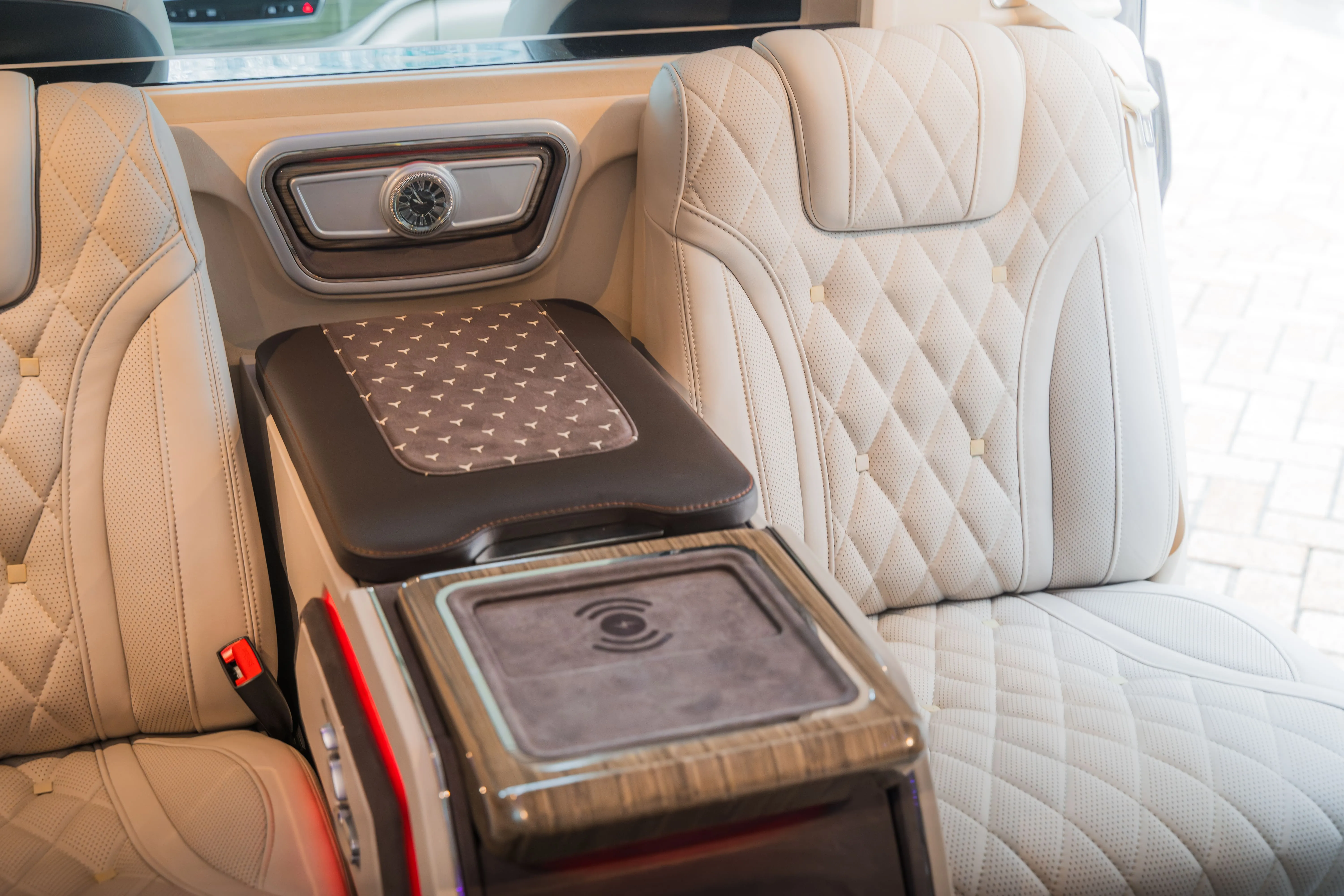 Mercedes-Maybach V-Class фото 10